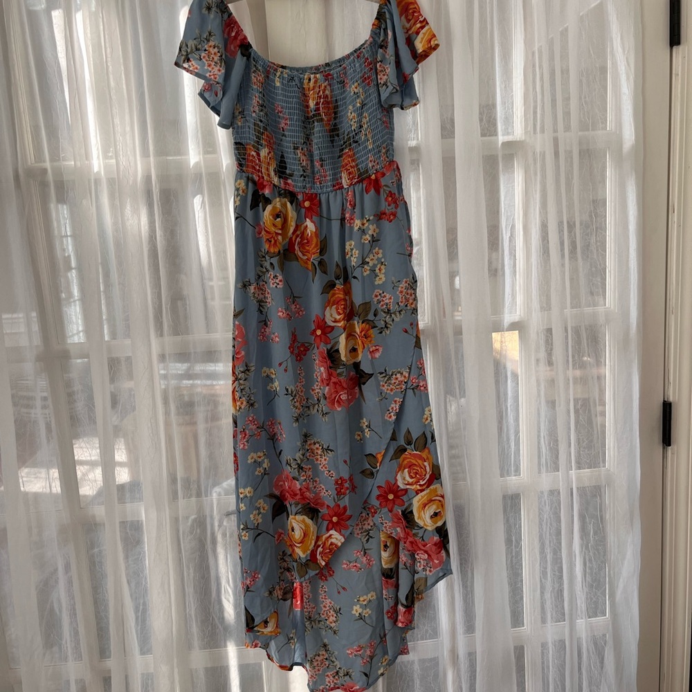 Pink blush Floral high low Maternity Dress. Size Medium
